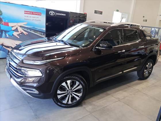 FIAT TORO 2.0 16V TURBO DIESEL VOLCANO 4WD AT9 FIAT TORO 2.0 16V TURBO DIESEL VOLCANO 4WD AT9